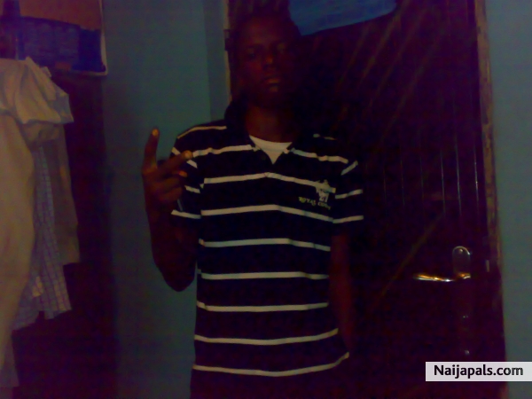 eftee - click for next photo