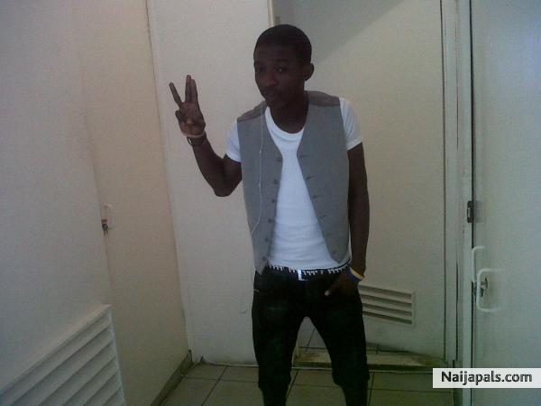  - click for next photo