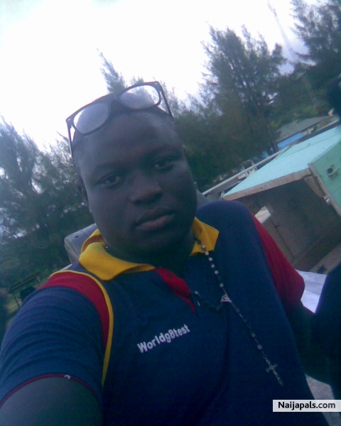  - click for next photo