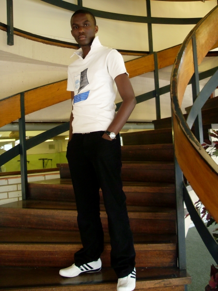  - click for next photo