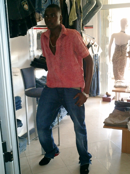  - click for next photo