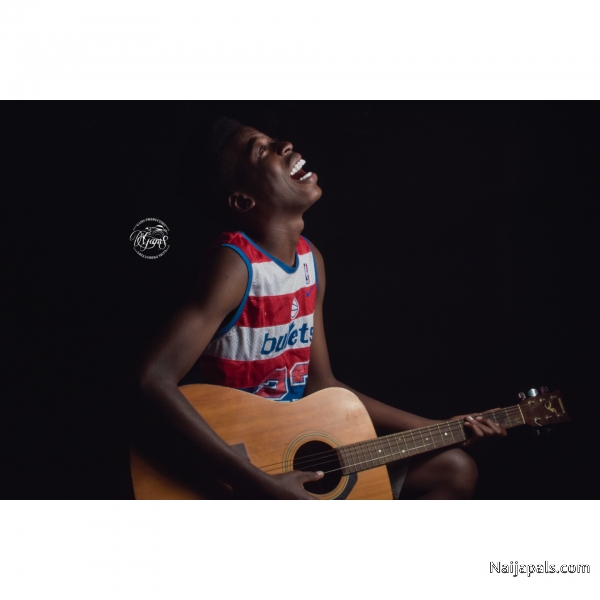 musician singer &songwriter east africa Tanzania - click for next photo
