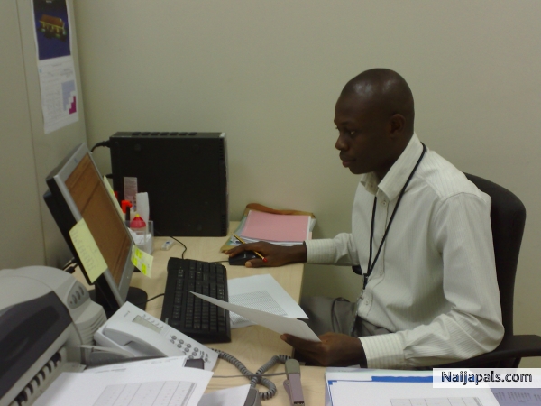 Working on a serious report - click for next photo