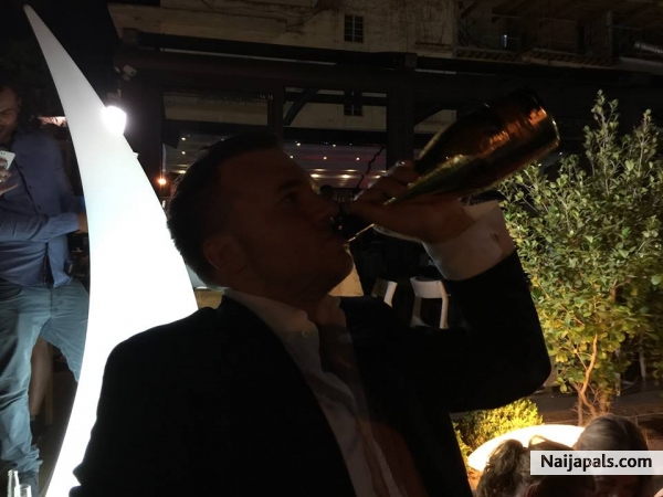Having a good time in Malta - click for next photo
