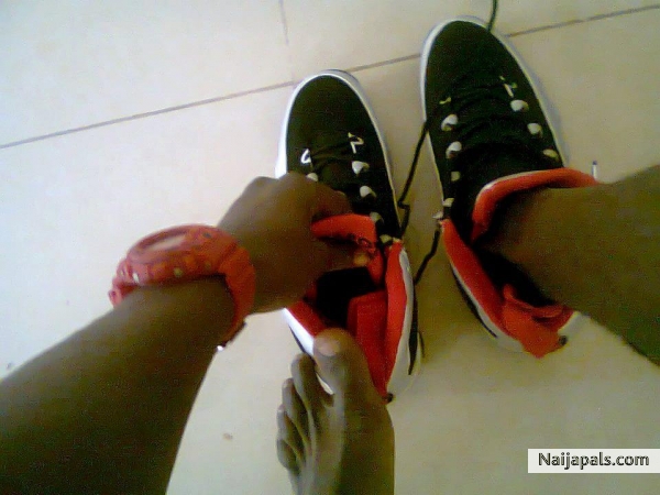  - click for next photo