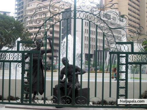 LAGOS IS BEAUTIFUL1 - click for next photo