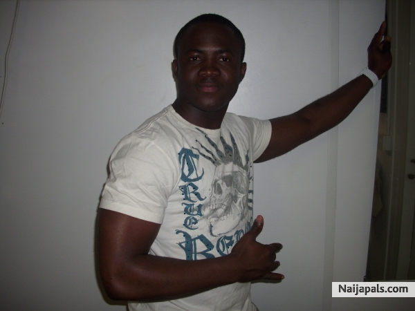 whats up friends? - click for next photo