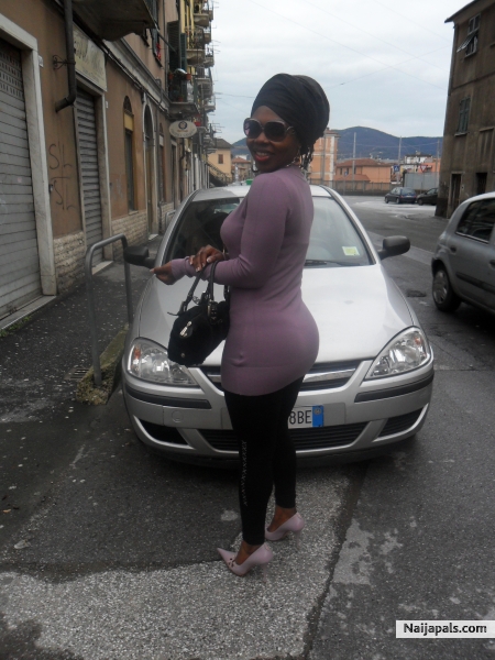  - click for next photo