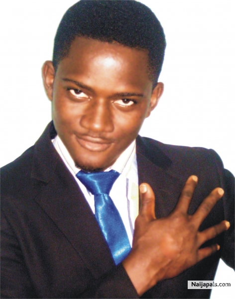 Ebony Prince - click for next photo