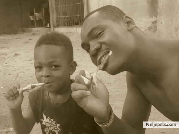 We Brushing... #Family Man - click for next photo