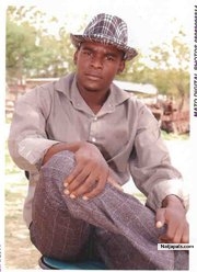 sarkin adoh - click for next photo
