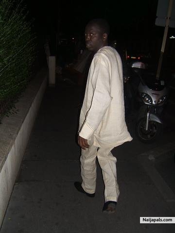 - click for next photo