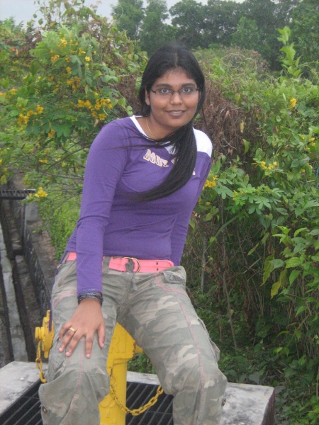  - click for next photo
