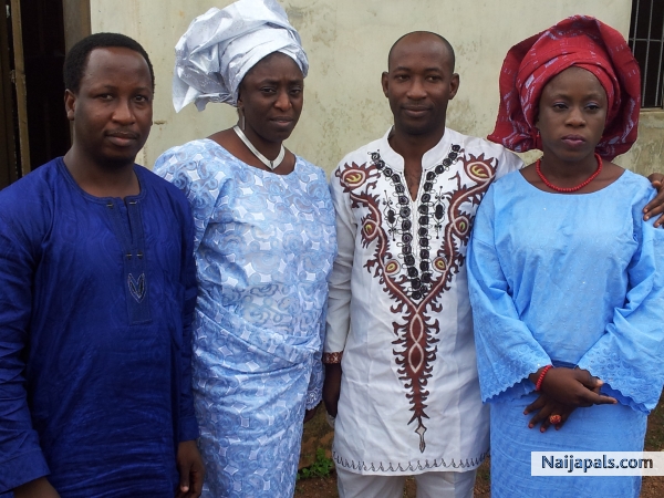 family......bonded. - click for next photo