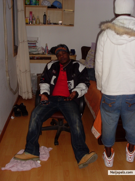  - click for next photo
