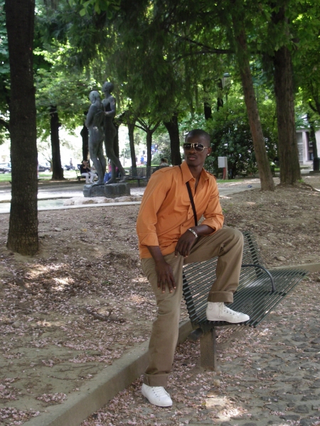  - click for next photo