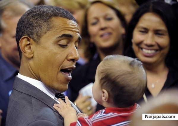 The future is YOURS says ' ' OBAMA' ' - click for next photo