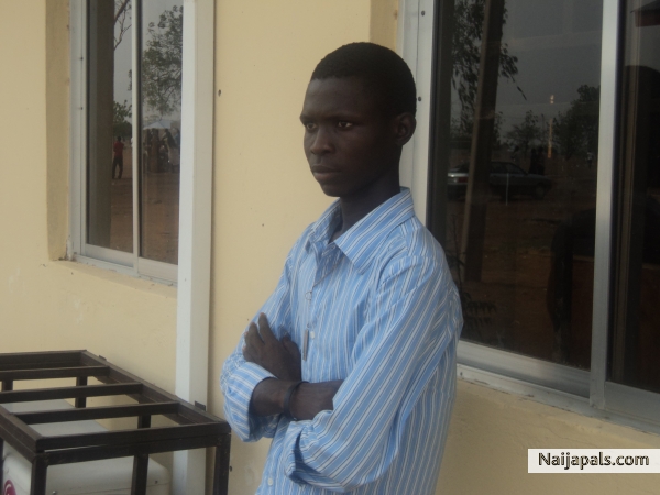  - click for next photo