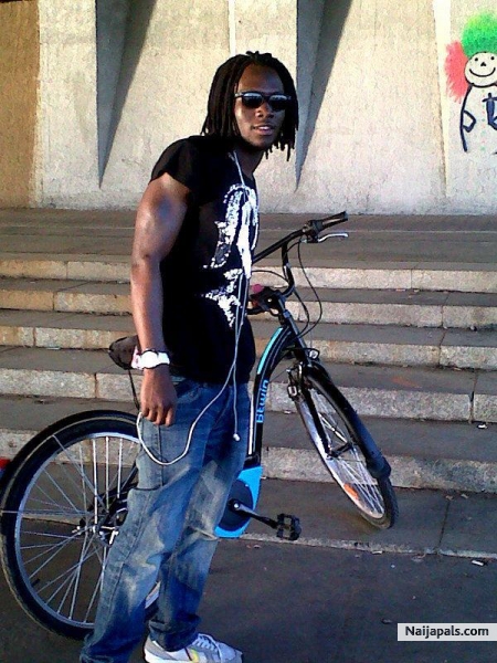 - click for next photo