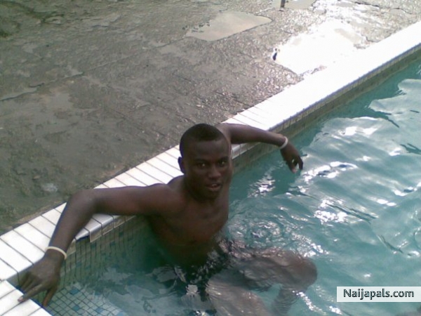 Hot Rico - click for next photo