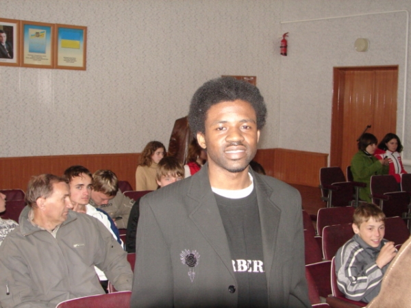  - click for next photo