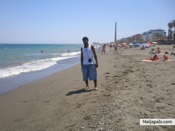 - click for next photo
