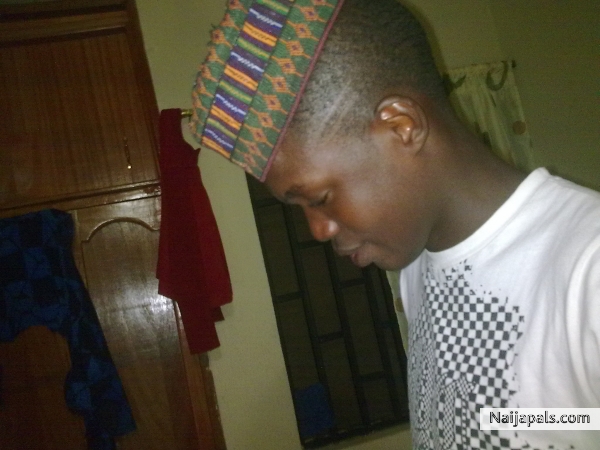  - click for next photo