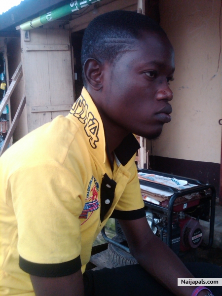 dulaine NONIII - click for next photo