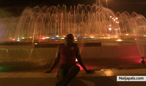  - click for next photo