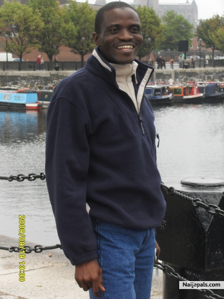 Samuel' s pix at Liverpool, UK - click for next photo