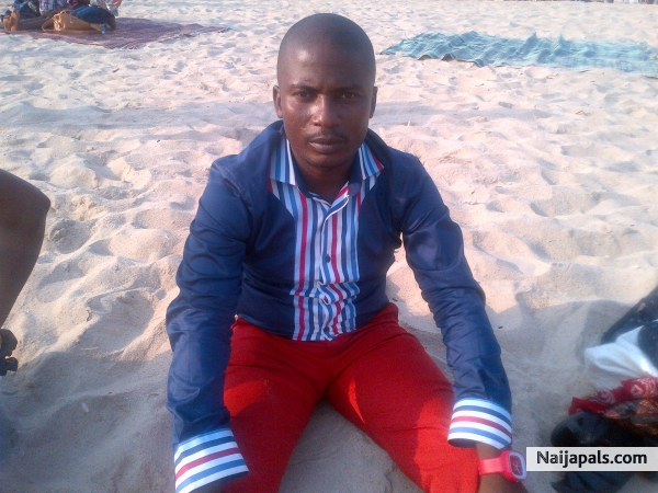 Elegushi Beach - click for next photo