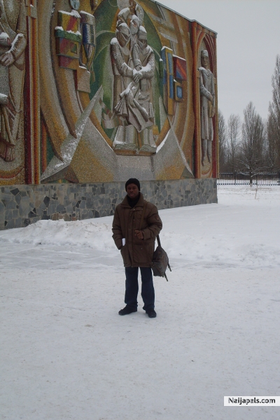  - click for next photo