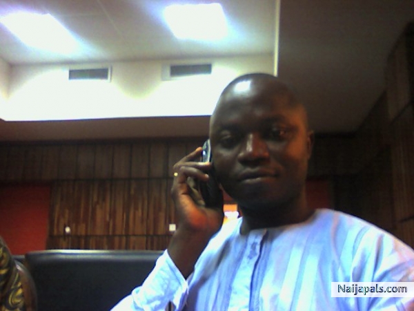 BigBoy Ade - click for next photo