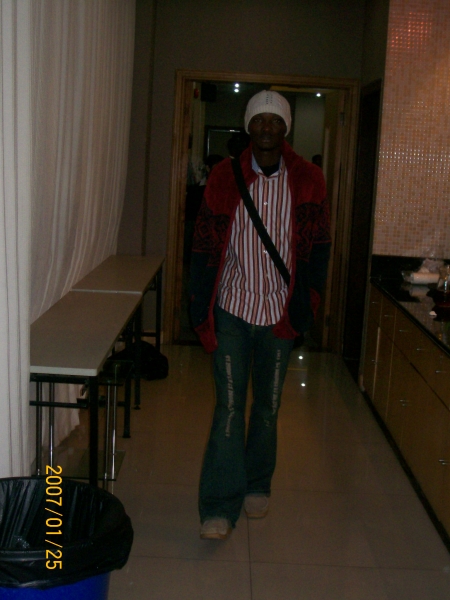  - click for next photo
