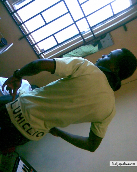 watch my back, if u are truly my pal - click for next photo