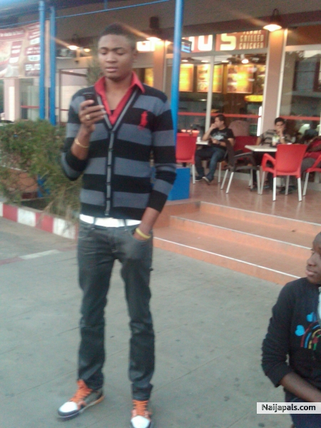  - click for next photo
