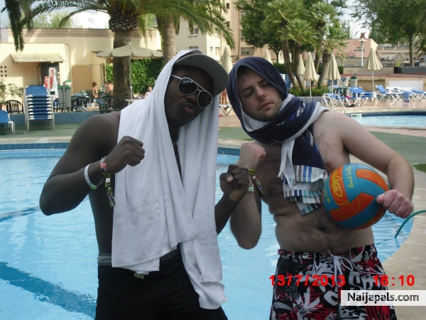 2chain ft french montana (spain july y2k13) - click for next photo