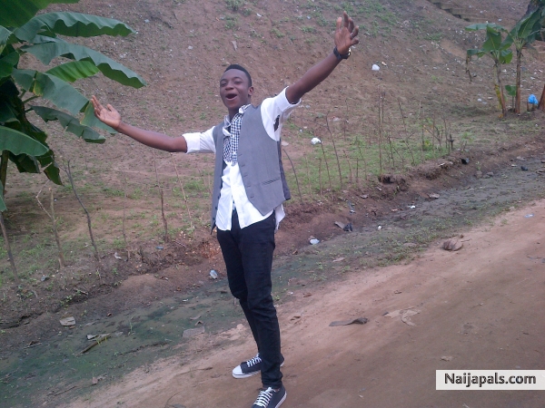nzubechi ga eme - click for next photo
