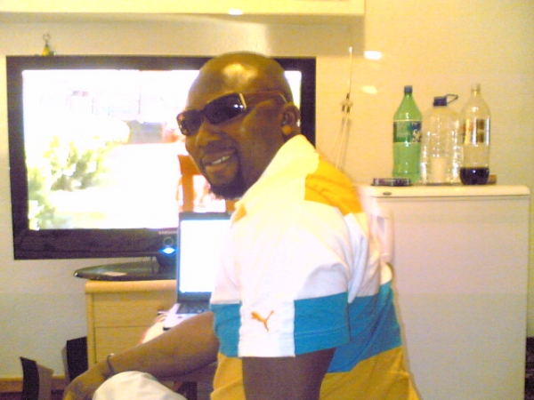  - click for next photo