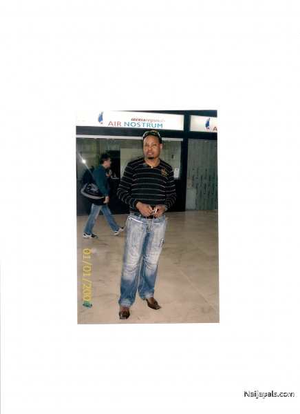  - click for next photo