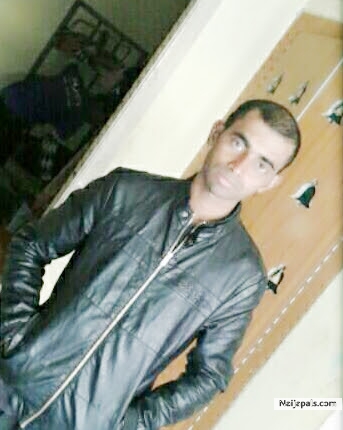  - click for next photo