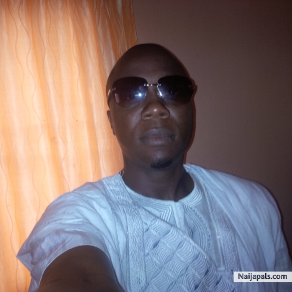 Owanbe mood activated - click for next photo
