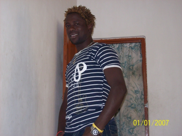  - click for next photo