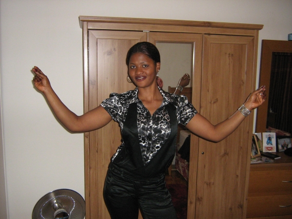  - click for next photo