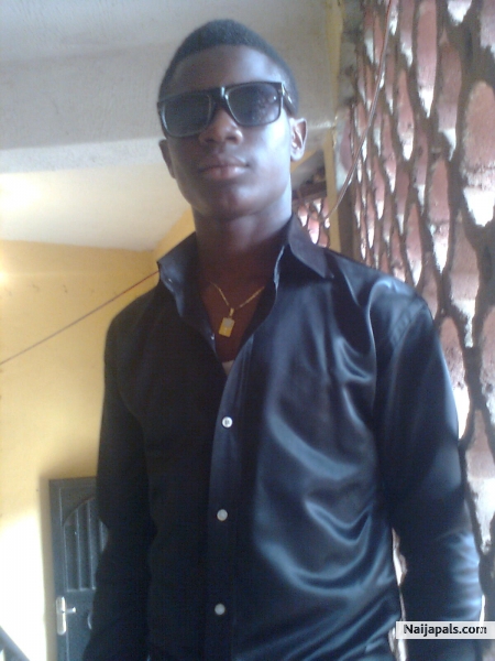 Na by force to luv? - click for next photo