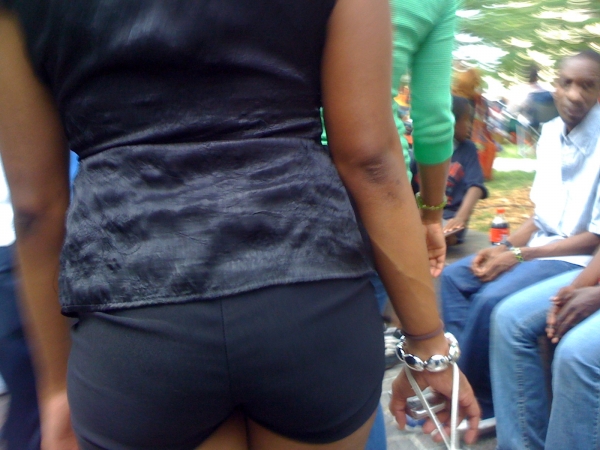  - click for next photo