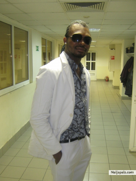  - click for next photo