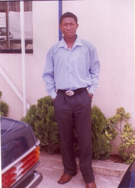  - click for next photo