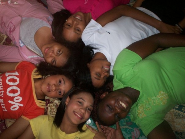 loving the circle tinge.. lol - click for next photo