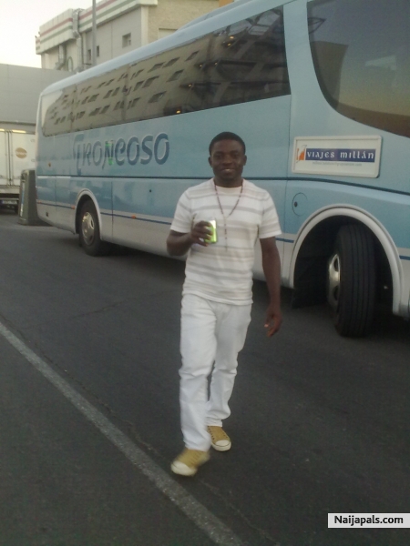  - click for next photo